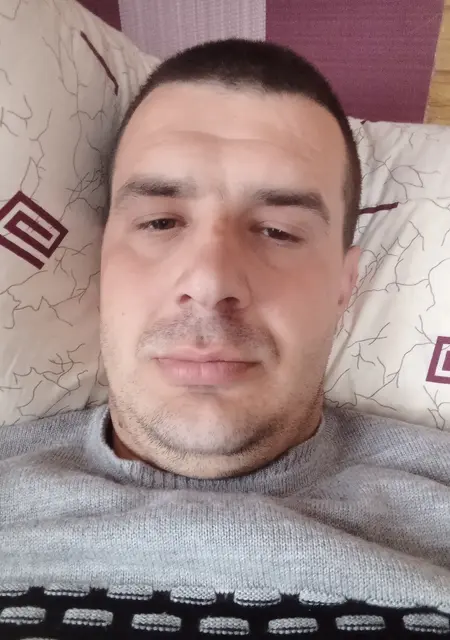 Я Ваня, 31 років, знайомлюсь на одну ніч у Миколаєві