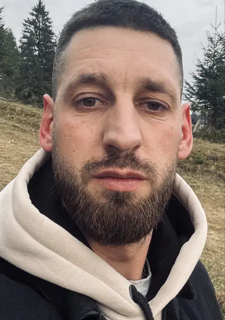 Олександр из Одессы, ищу на сайте постоянные отношения