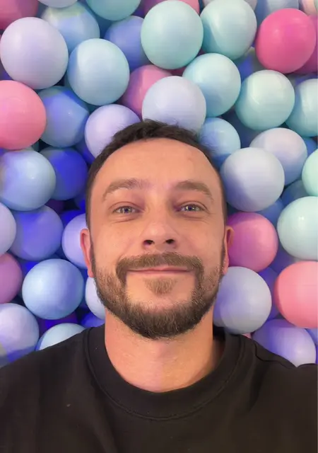 Я Pavel, 32, знакомлюсь для приятного времяпровождения в Амстердаме