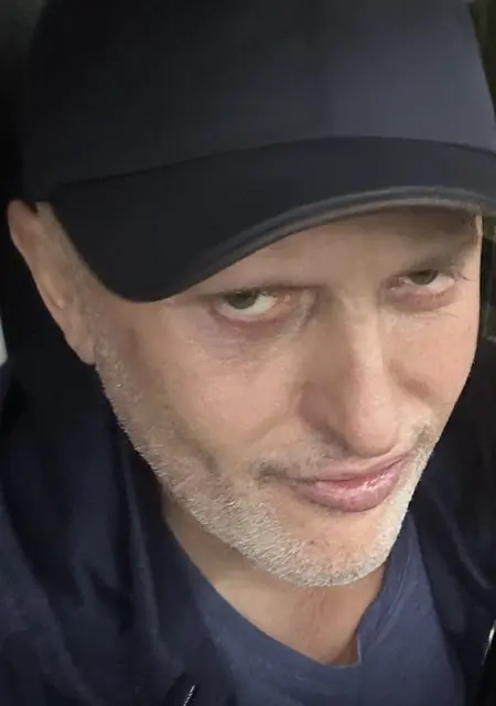 Andreas из Вены, мне 43, познакомлюсь без обязательств