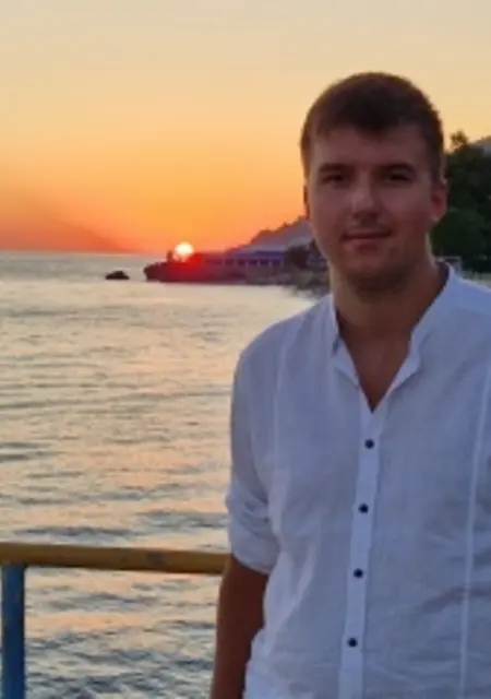 Максим з Донецька, шукаю на сайті постійні стосунки