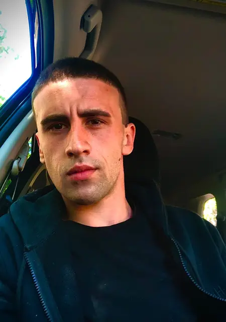 Даниил из Макеевки, мне 28, познакомлюсь для общения