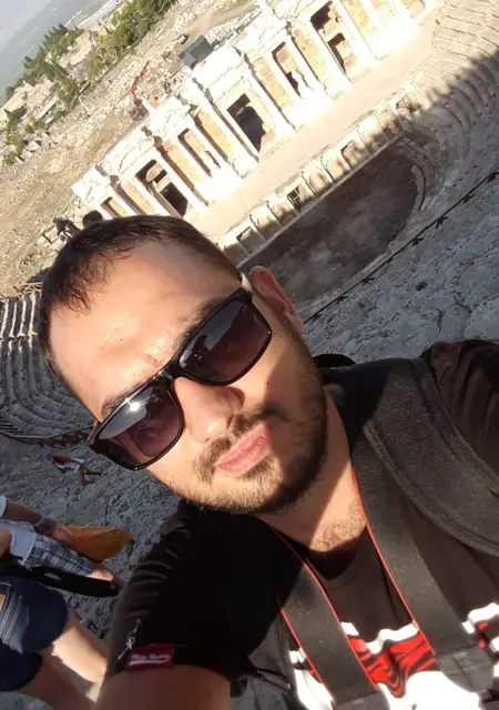 Андрей из Луганска, мне 30, познакомлюсь для дружбы